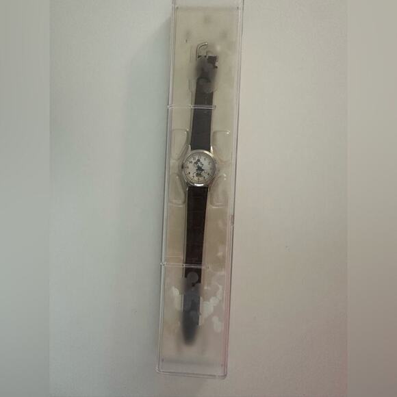 NWT Vintage Disney Minnie Mouse Women’s Watch main image 4